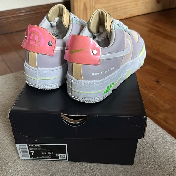 Nike Air Force 1 Pixel - Picture 3 of 9